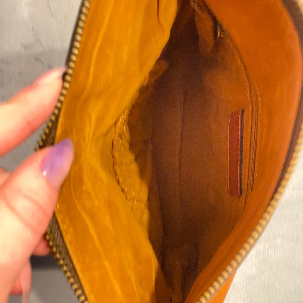 Patricia Nash large wallet wristlet clutch - Picture 5 of 5